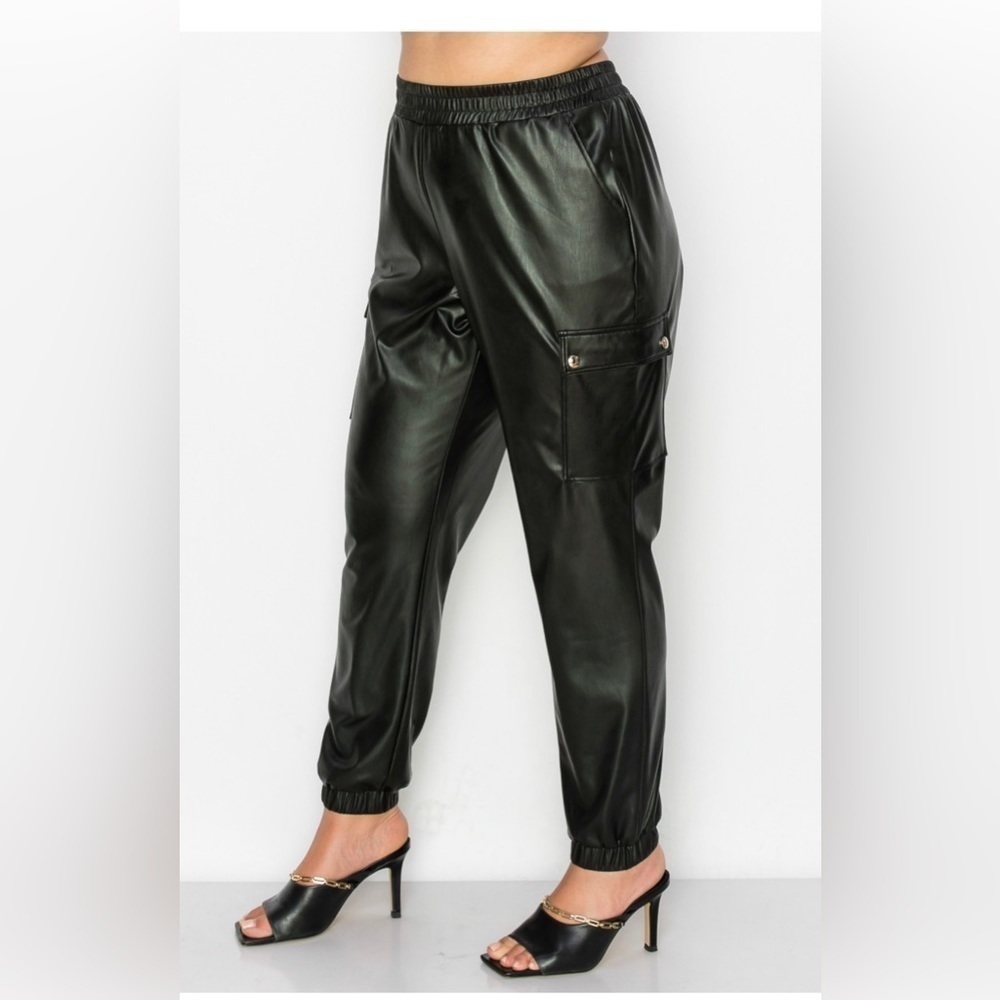 🔥🔥Ms Diva Plus Black Faux Leather Joggers